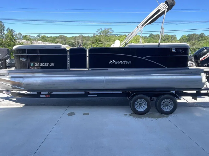 Slide: The Image of Manitou Aurora 2021 - 22