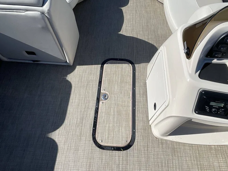 Slide: The Image of Manitou Aurora 2021 - 6