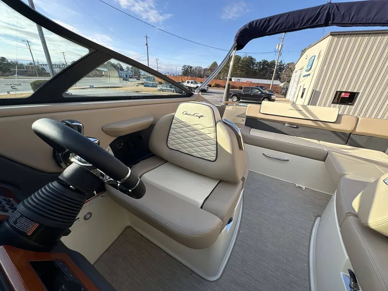 Slide: The Image of Chris-Craft 25 Sportster 2025 - 16