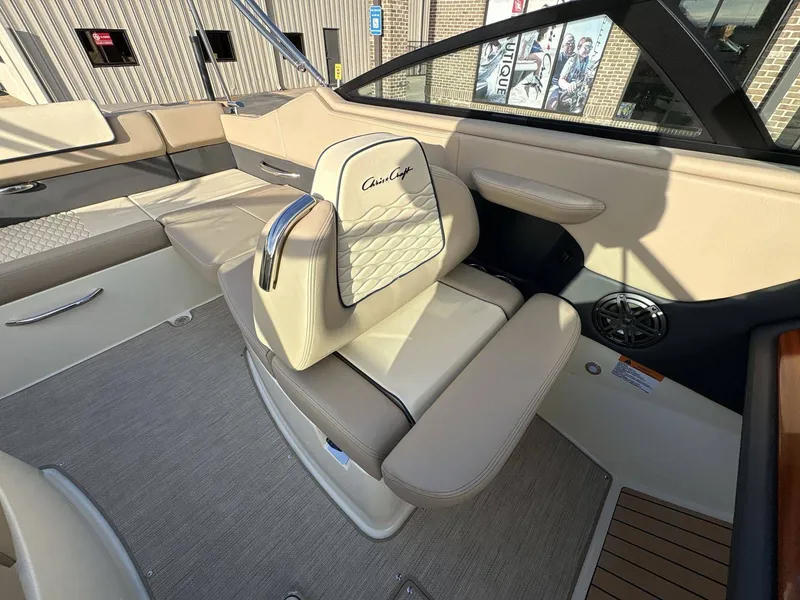 Slide: The Image of Chris-Craft 25 Sportster 2025 - 24