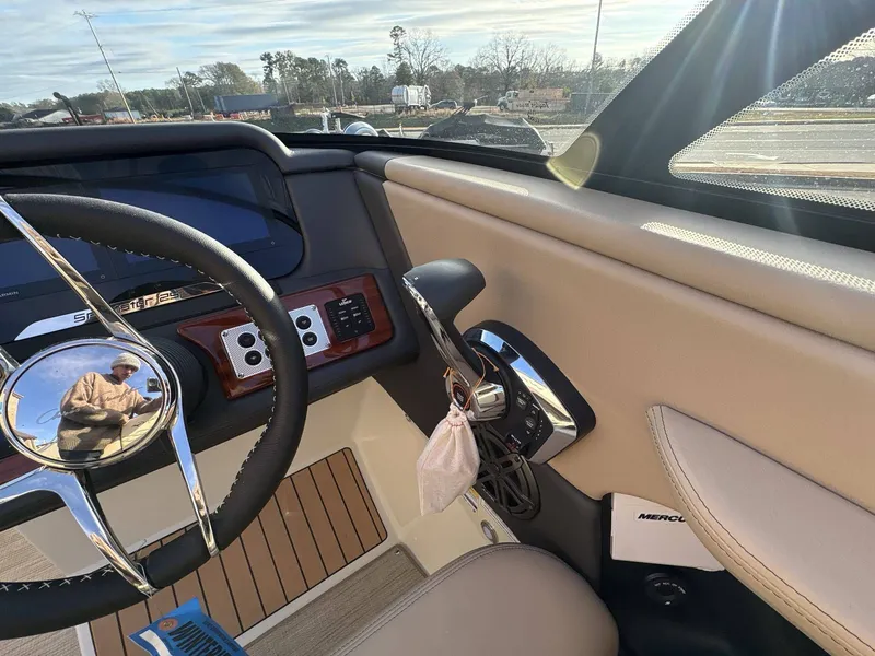 Slide: The Image of Chris-Craft 25 Sportster 2025 - 32