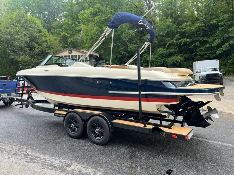 Slide: The Image of Chris-Craft 25 Sportster 2025 - 4