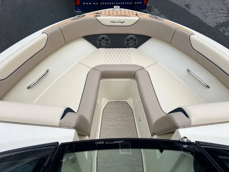 Slide: The Image of Chris-Craft 25 Sportster 2025 - 44