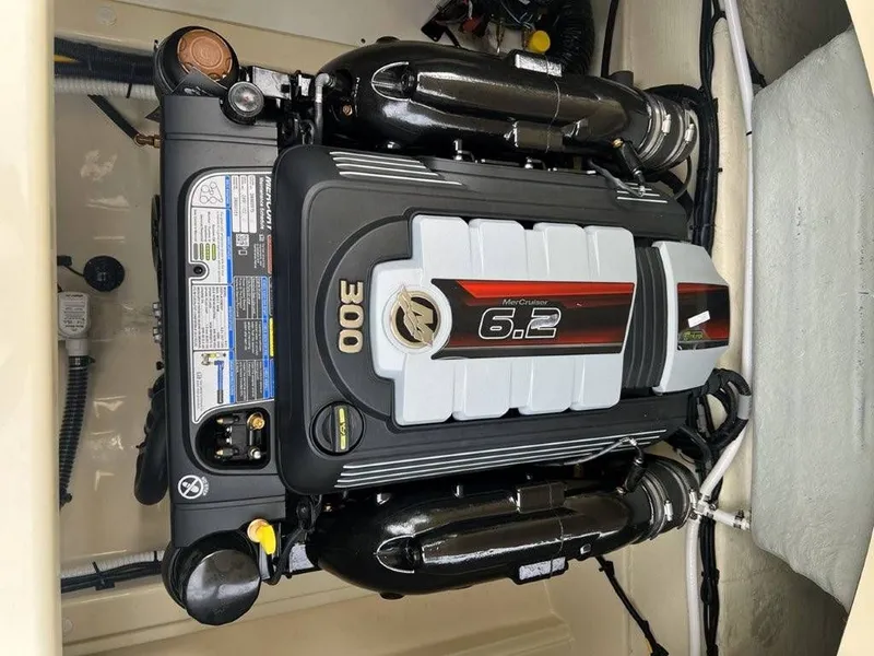 Slide: The Image of Chris-Craft 25 Sportster 2025 - 45