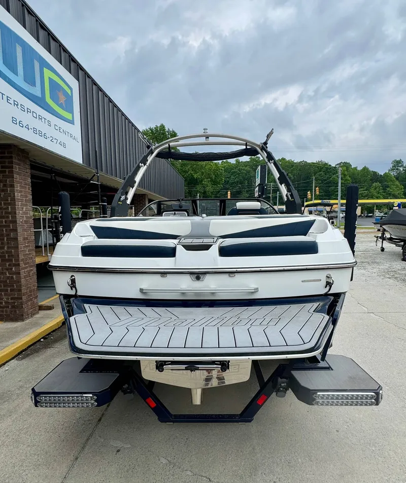 Slide: The Image of Malibu Wakesetter 20 VTX 2019 - 5