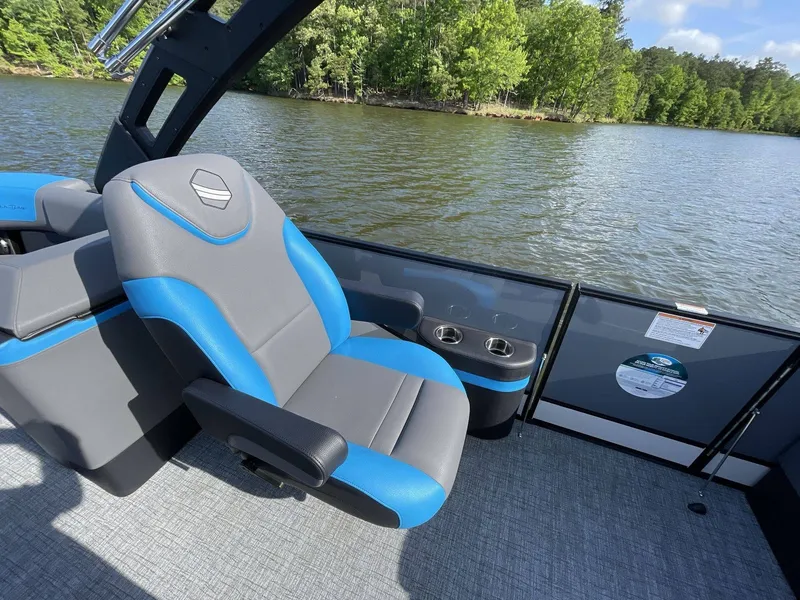 Slide: The Image of South Bay 525 RS Arch 2023 - 19