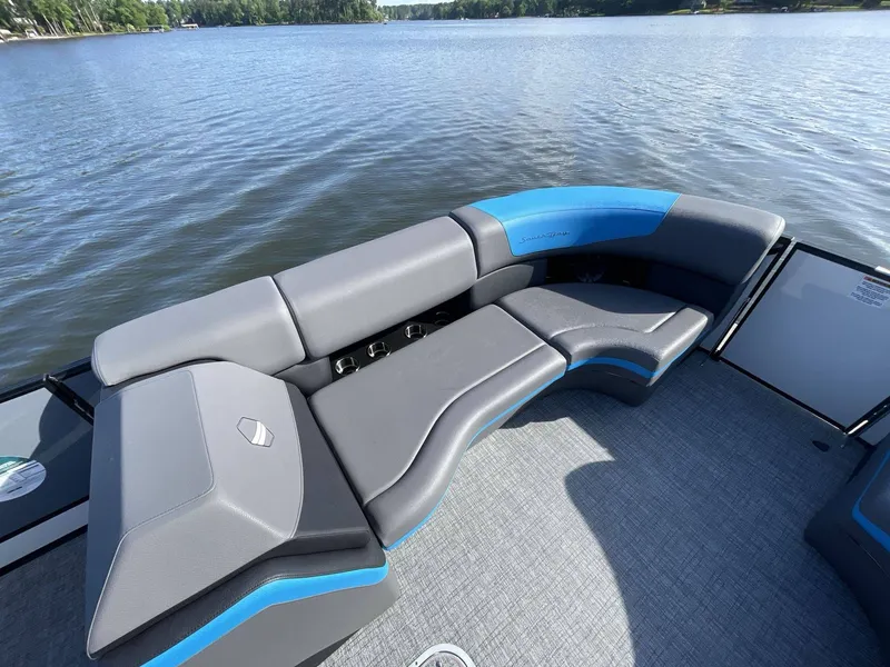 Slide: The Image of South Bay 525 RS Arch 2023 - 25