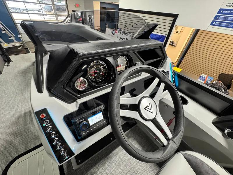 Slide: The Image of Viaggio Lago X-U 22 2025 - 10