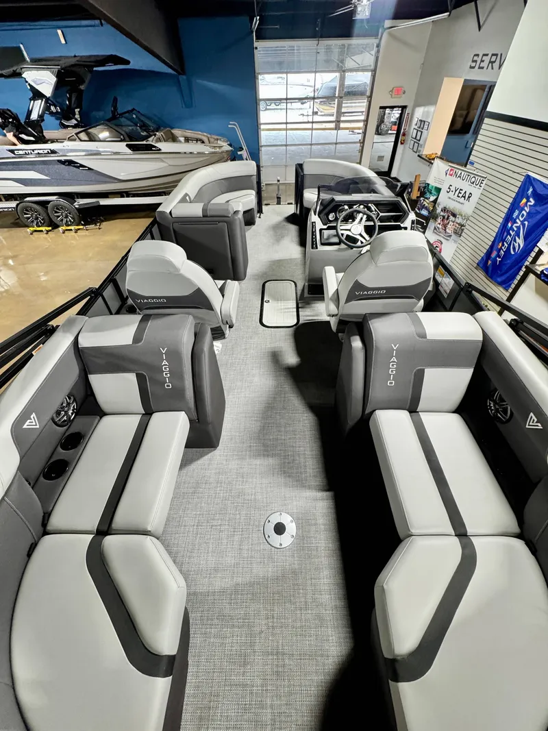 Slide: The Image of Viaggio Lago X-U 22 2025 - 6