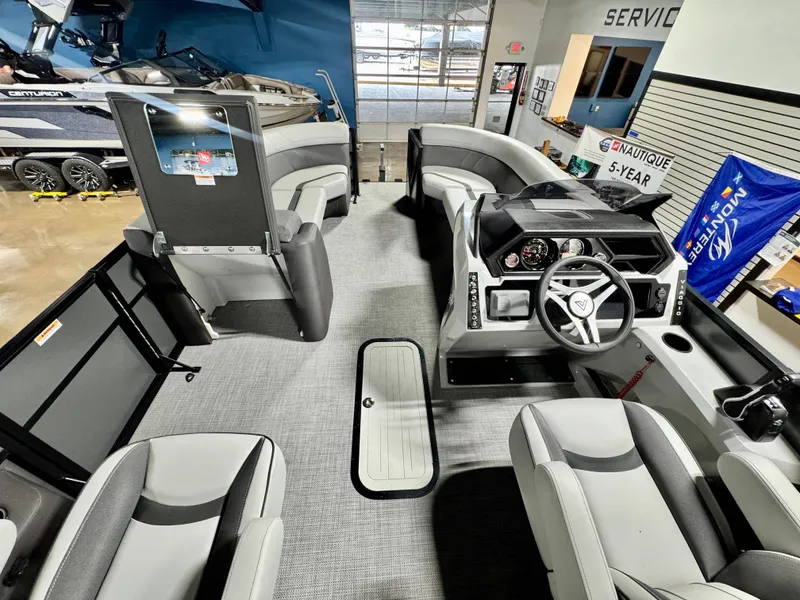 Slide: The Image of Viaggio Lago X22U 2025 - 12