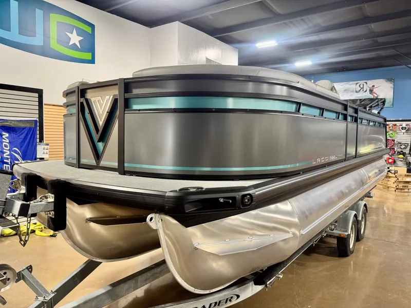 Slide: The Image of Viaggio Lago X22U 2025 - 3