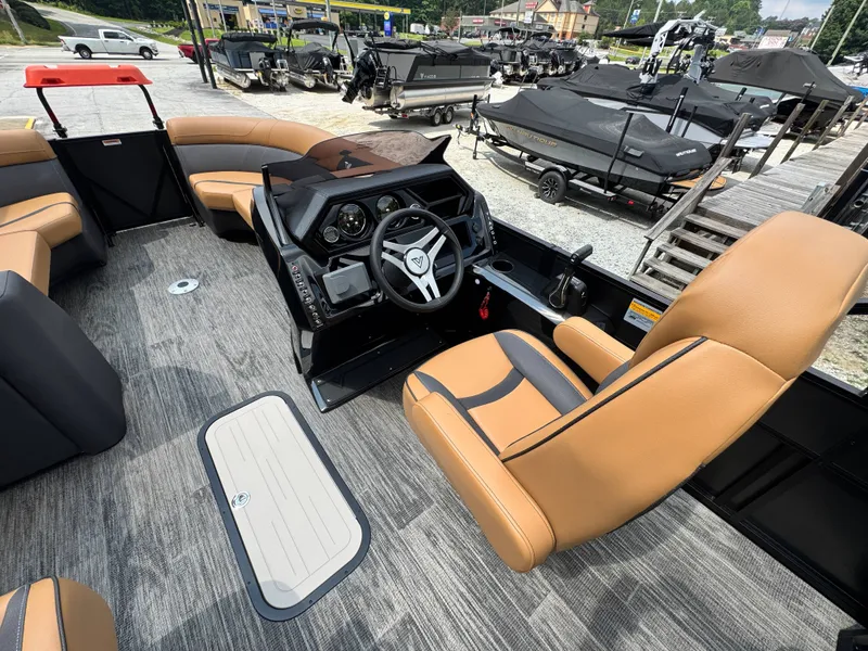 Slide: The Image of Viaggio Lago X22S 2025 - 8