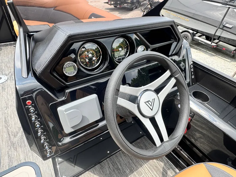 Slide: The Image of Viaggio Lago X22S 2025 - 9