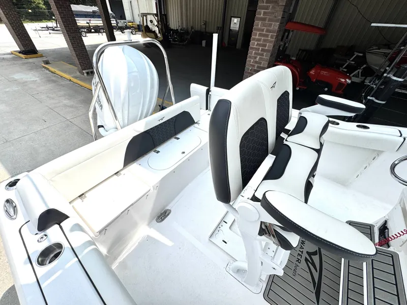 Slide: The Image of Tidewater 232 LXF 2025 - 10