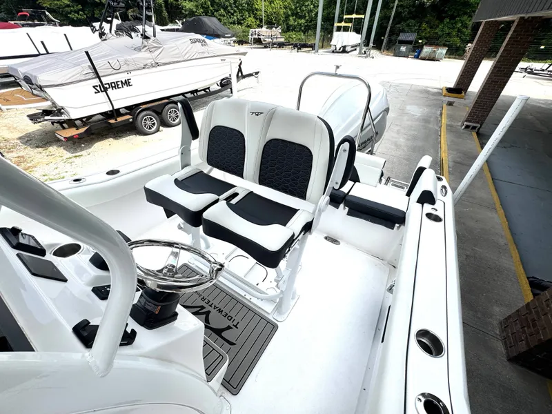 Slide: The Image of Tidewater 232 LXF 2025 - 7