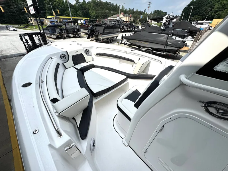 Slide: The Image of Tidewater 232 LXF 2025 - 9