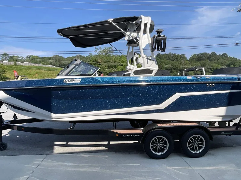 Slide: The Image of Nautique Super Air Nautique GS22 2025 - 2