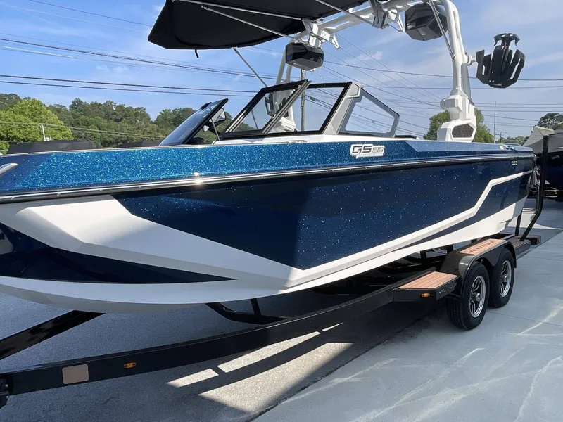 Slide: The Image of Nautique Super Air Nautique GS22 2025 - 4