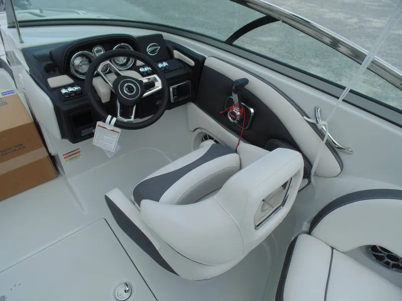 Slide: The Image of Crownline Boats Eclipse E235 2019 - 7