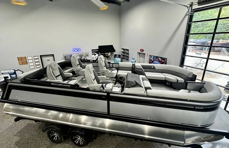 Slide: The Image of Viaggio X22Q 2024 - 4