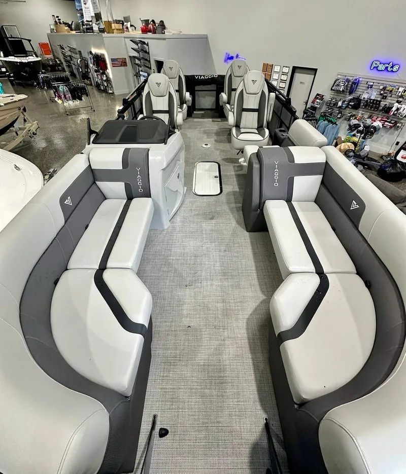 Slide: The Image of Viaggio X22Q 2024 - 7