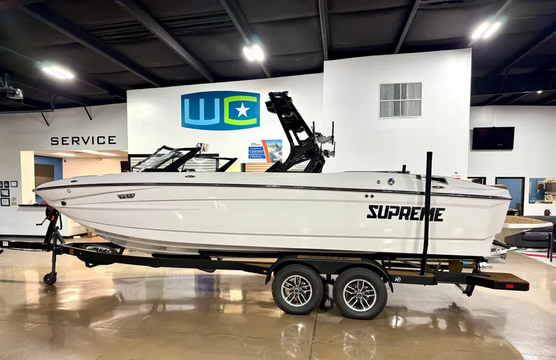 Slide: The Image of Supreme S240 2025 - 1