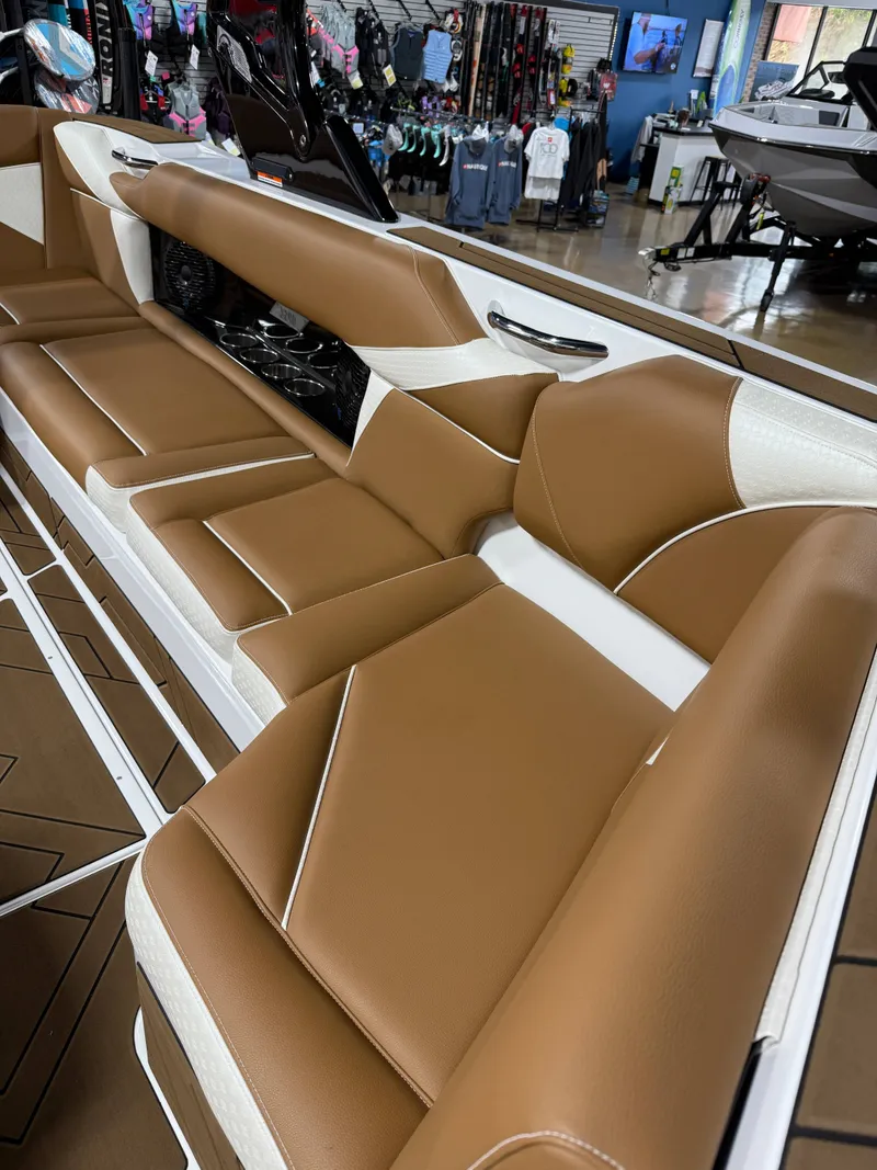 Slide: The Image of Supreme S240 2025 - 14