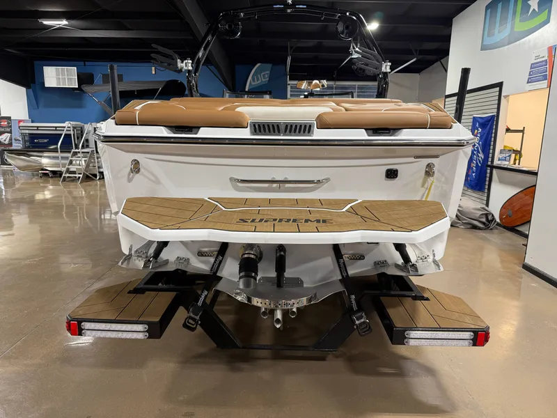 Slide: The Image of Supreme S240 2025 - 4