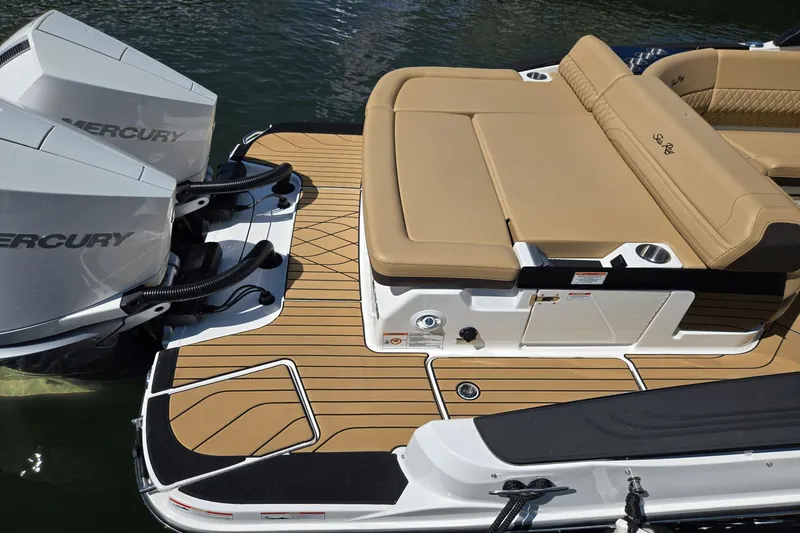 Slide: The Image of Sea Ray SLX 280 Outboard 2026 - 3