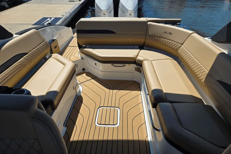 Slide: The Image of Sea Ray SLX 280 Outboard 2026 - 5