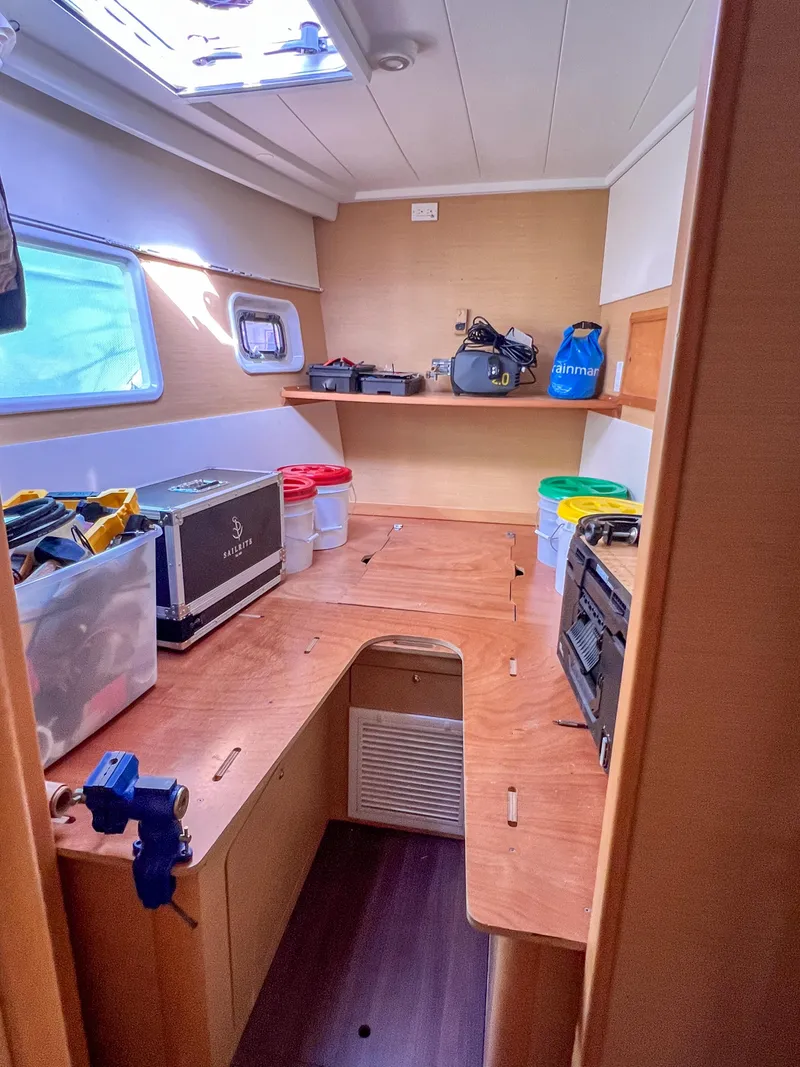 Slide: The Image of Interior of 2011 Lagoon 400 sailboat with storage and equipment. - 46