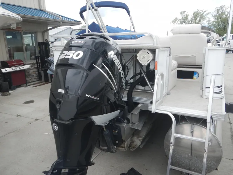 Slide: The Image of 2010 Crest III pontoon boat with Mercury Verado 250 outboard motor. - 1