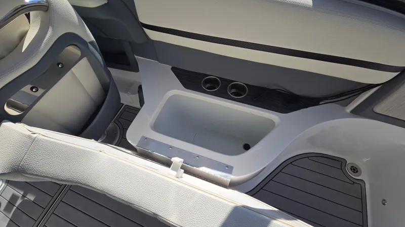 Slide: The Image of Cobalt R5 WSS Surf 2017 - 58