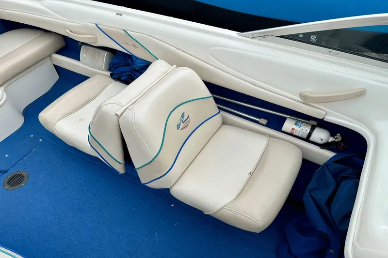 Slide: The Image of Sea Ray 175 Sport 1998 - 11
