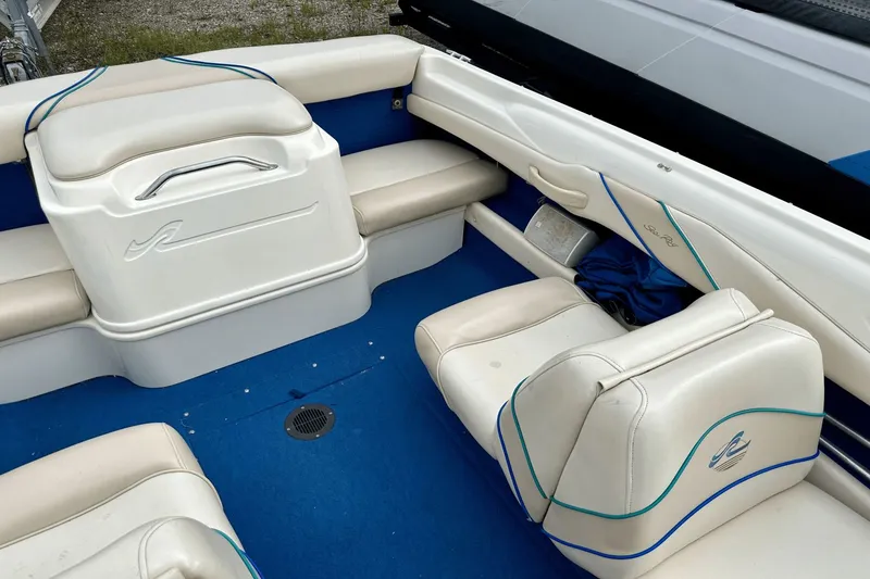 Slide: The Image of Sea Ray 175 Sport 1998 - 15