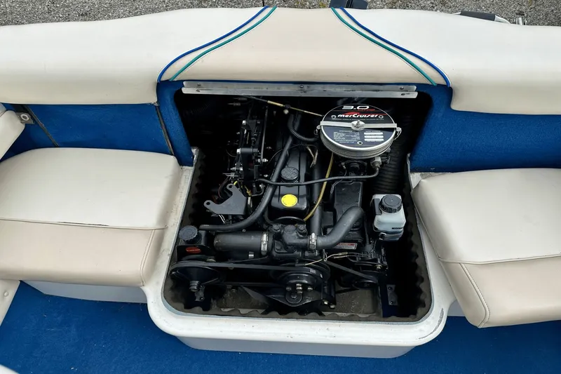 Slide: The Image of Sea Ray 175 Sport 1998 - 19