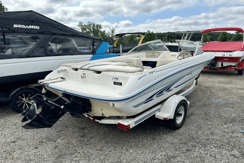 Slide: The Image of Sea Ray 175 Sport 1998 - 20