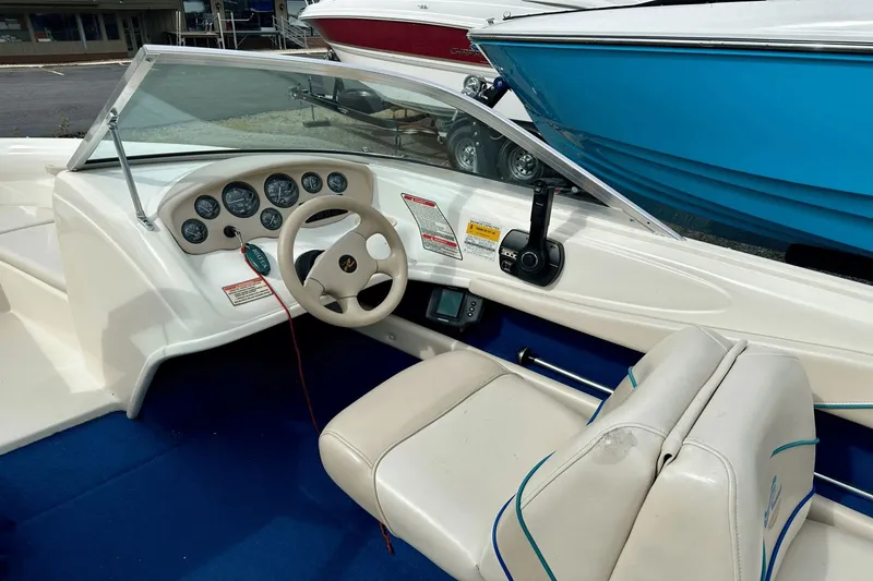 Slide: The Image of Sea Ray 175 Sport 1998 - 7