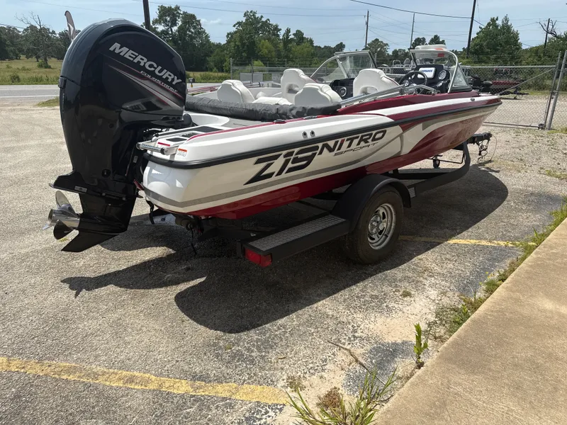 Slide: The Image of Nitro Z19 Sport 2019 - 8