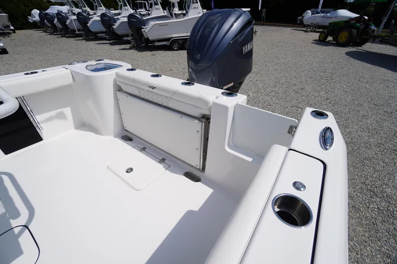 Slide: The Image of Tidewater 232 CC Adventure 2026 - 50