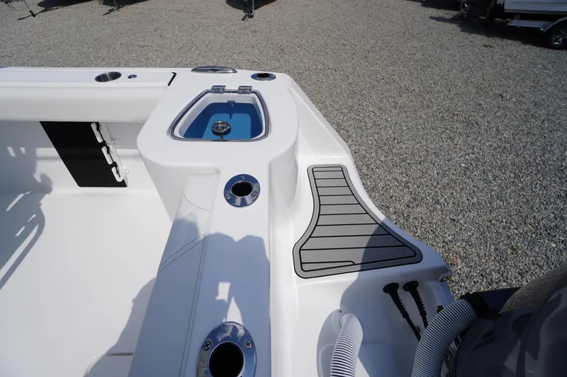 Slide: The Image of Tidewater 232 CC Adventure 2026 - 63