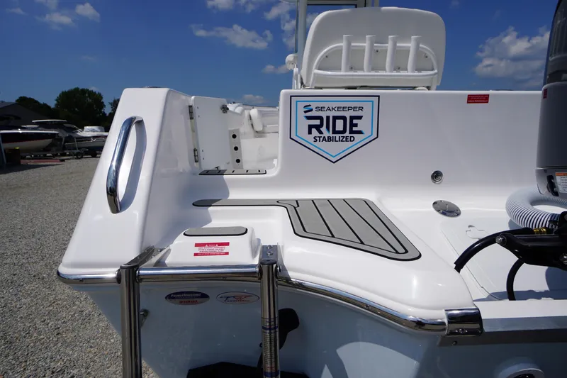 Slide: The Image of Tidewater 232 CC Adventure 2026 - 65