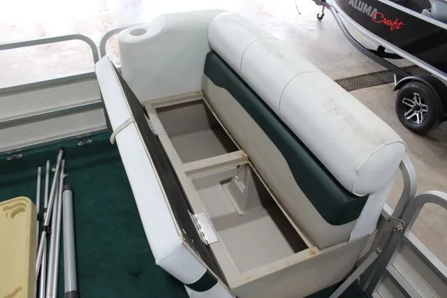 Slide: The Image of Northwood 20ft Sunrise 2002 - 12