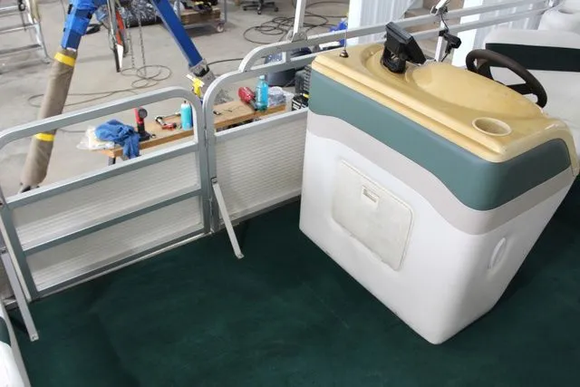 Slide: The Image of Northwood 20ft Sunrise 2002 - 14