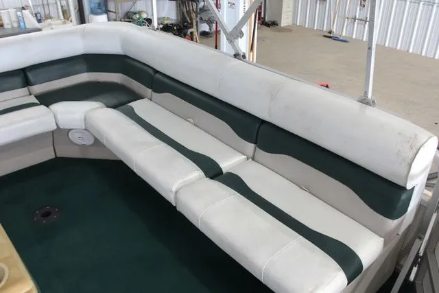 Slide: The Image of Northwood 20ft Sunrise 2002 - 16