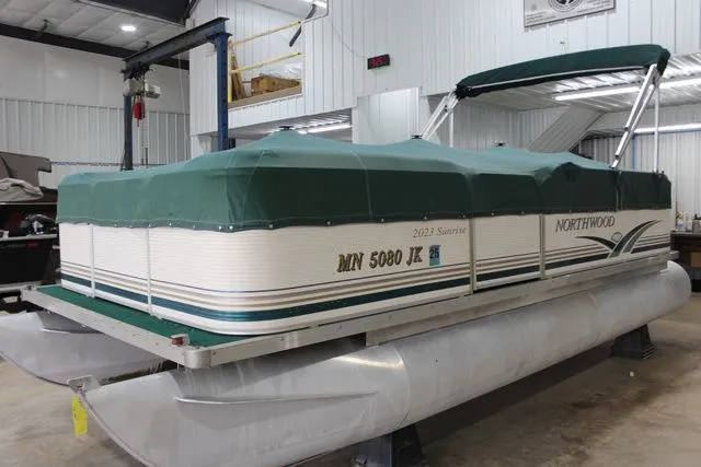 Slide: The Image of Northwood 20ft Sunrise 2002 - 27