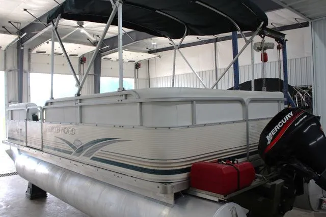 Slide: The Image of Northwood 20ft Sunrise 2002 - 7