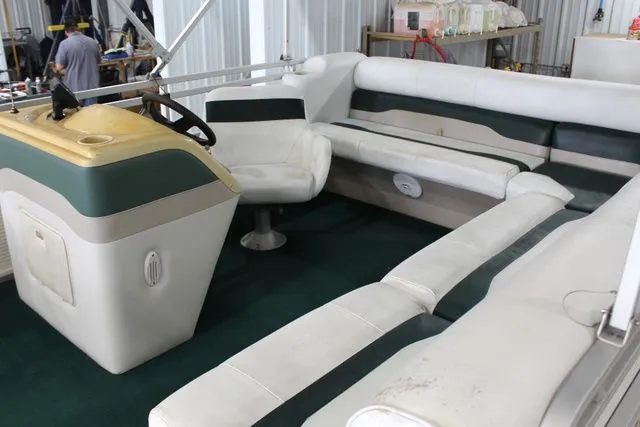 Slide: The Image of Northwood 20ft Sunrise 2002 - 8