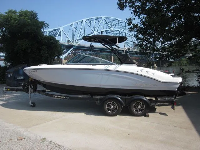 The Image of Chaparral 21 SSi 2024 - 1