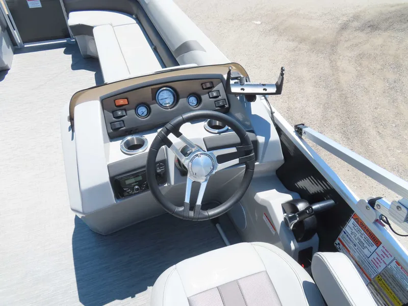 Slide: The Image of Bennington SX22 2023 - 19